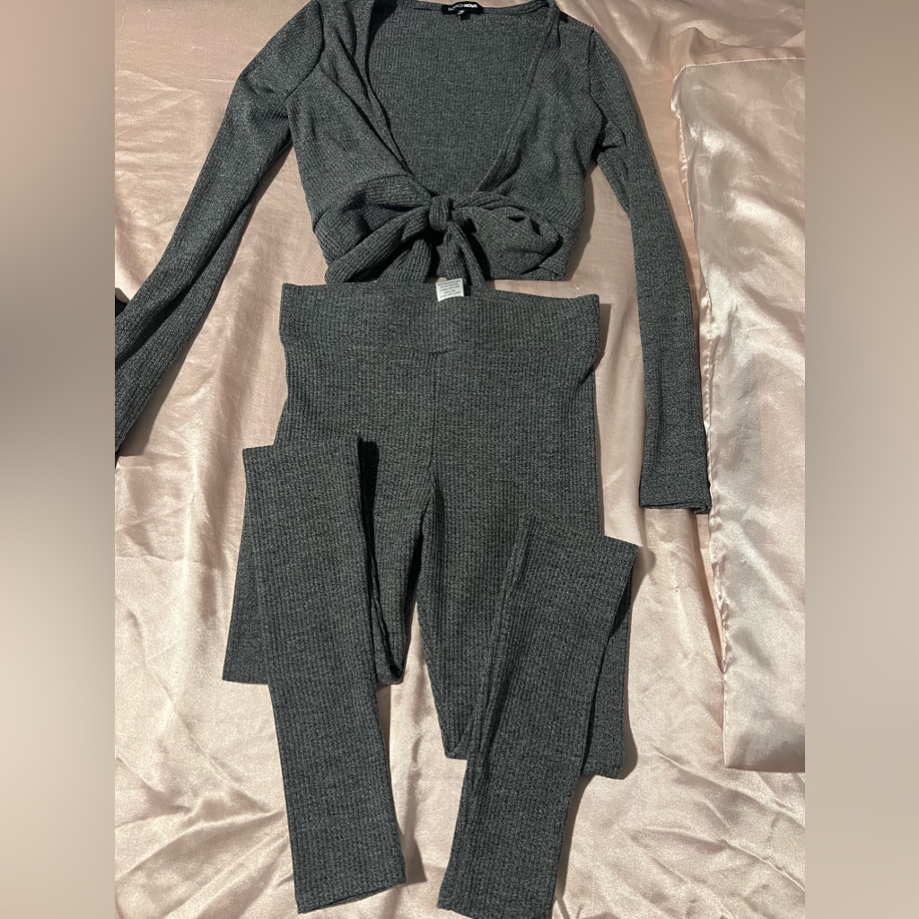 Two-Piece Set